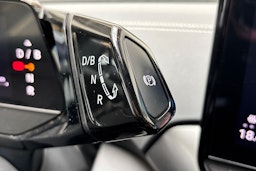 harmaa Volkswagen ID.5 2023 kuva 27.