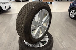 sininen Volkswagen ID.5 2023 kuva 10.