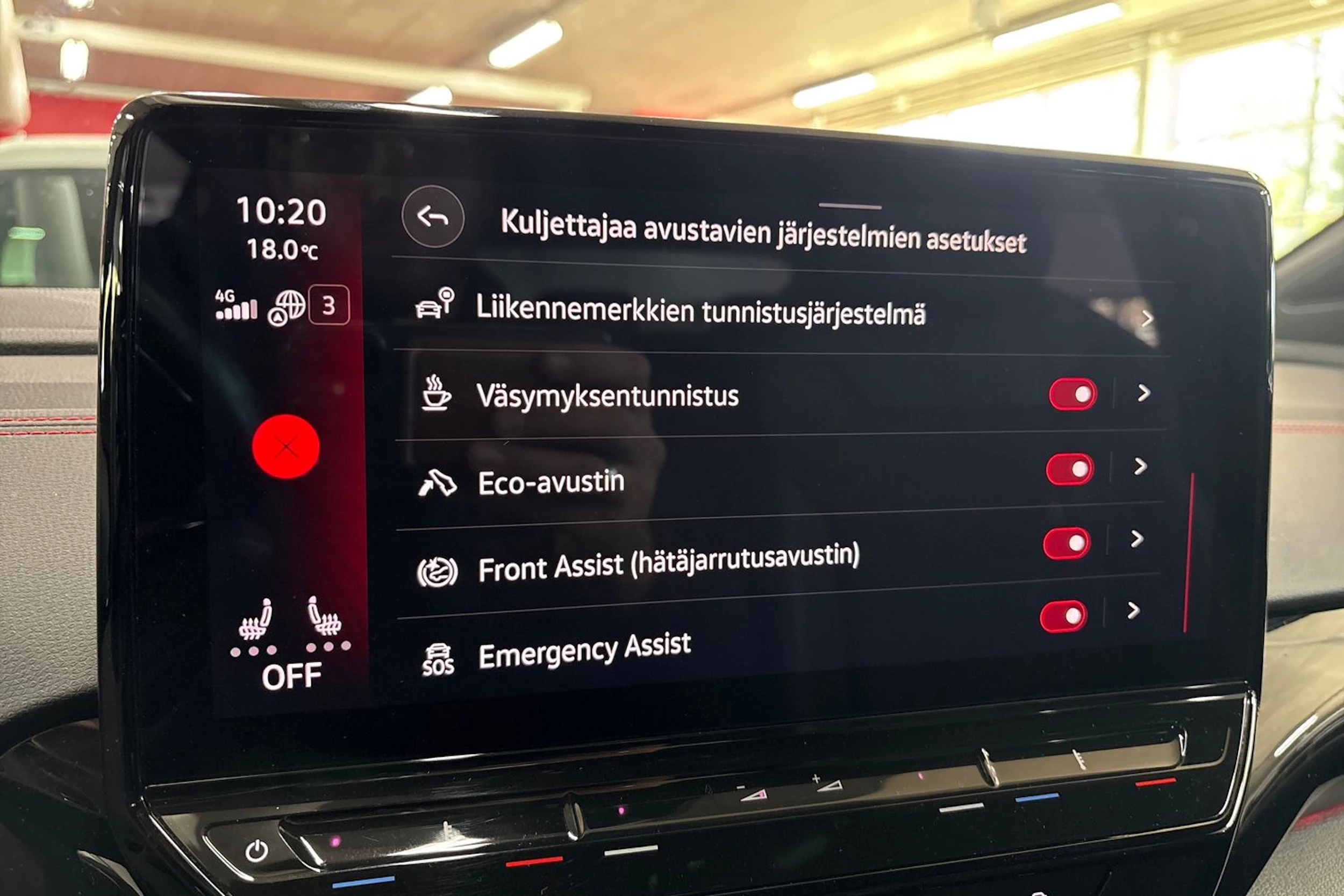 Valkoinen Volkswagen ID.5 2023 kuva 23.
