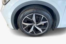 met. valkoinen Volkswagen ID.5 2023 kuva 9.