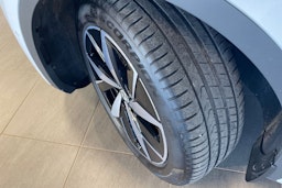 met. valkoinen Volkswagen ID.5 2023 kuva 10.