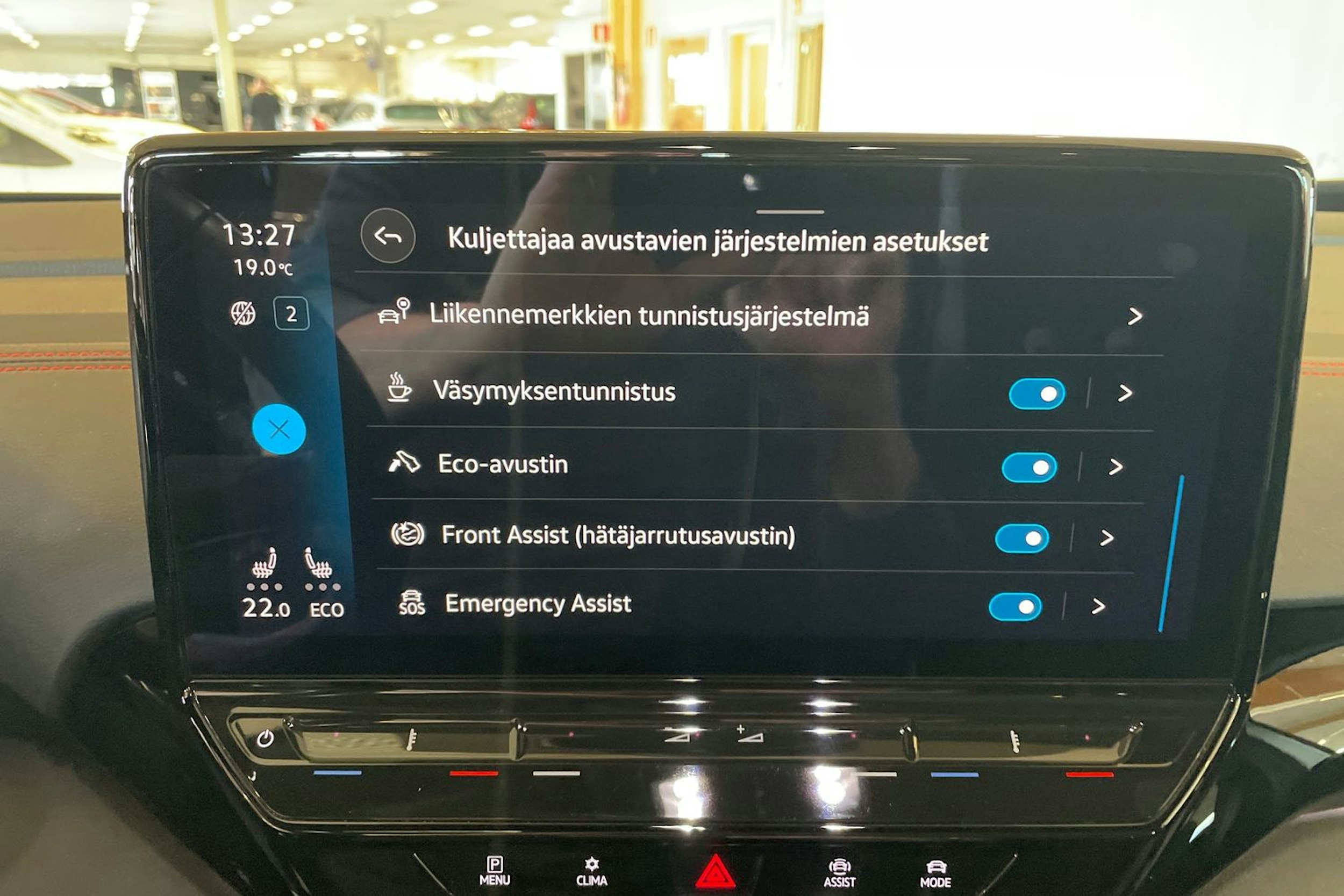 met. valkoinen Volkswagen ID.5 2023 kuva 19.