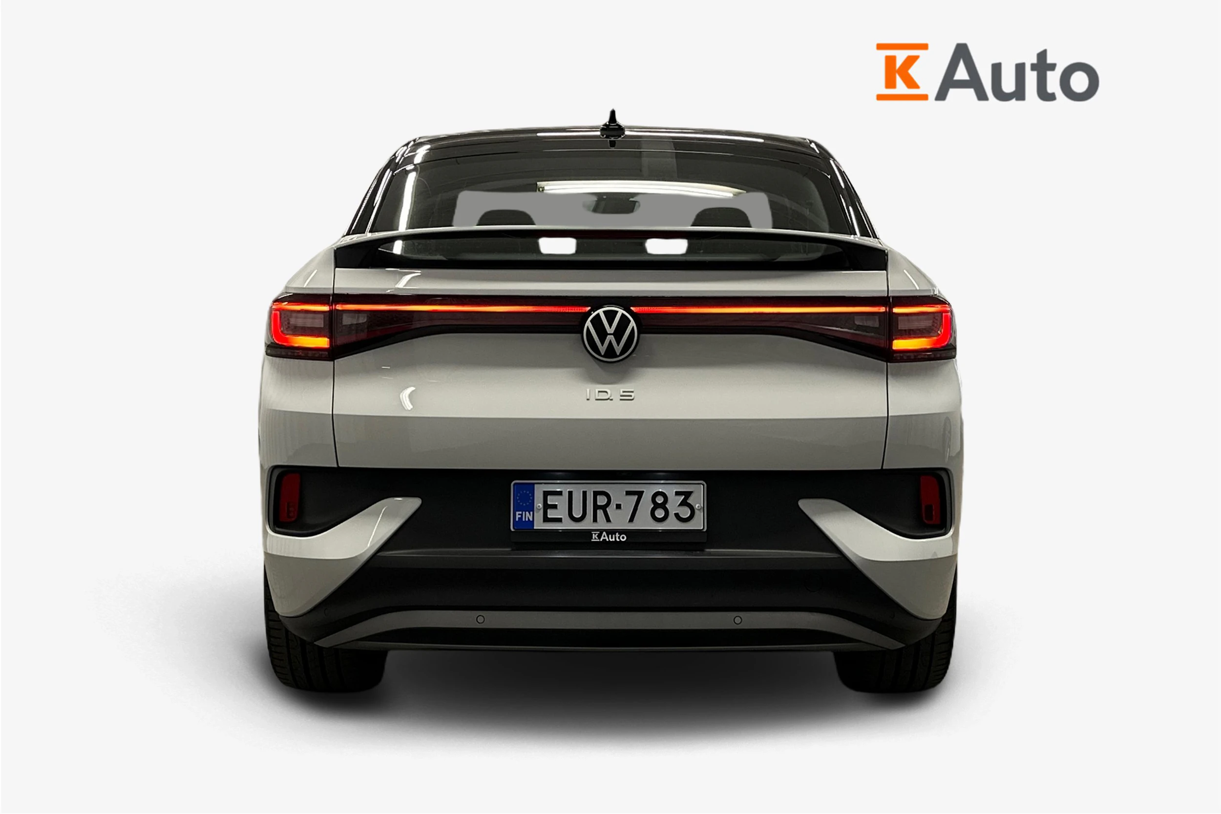 valkoinen Volkswagen ID.5 2023 kuva 4.