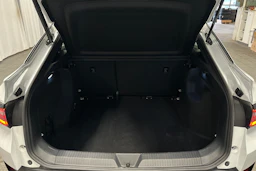 valkoinen Volkswagen ID.5 2023 kuva 15.