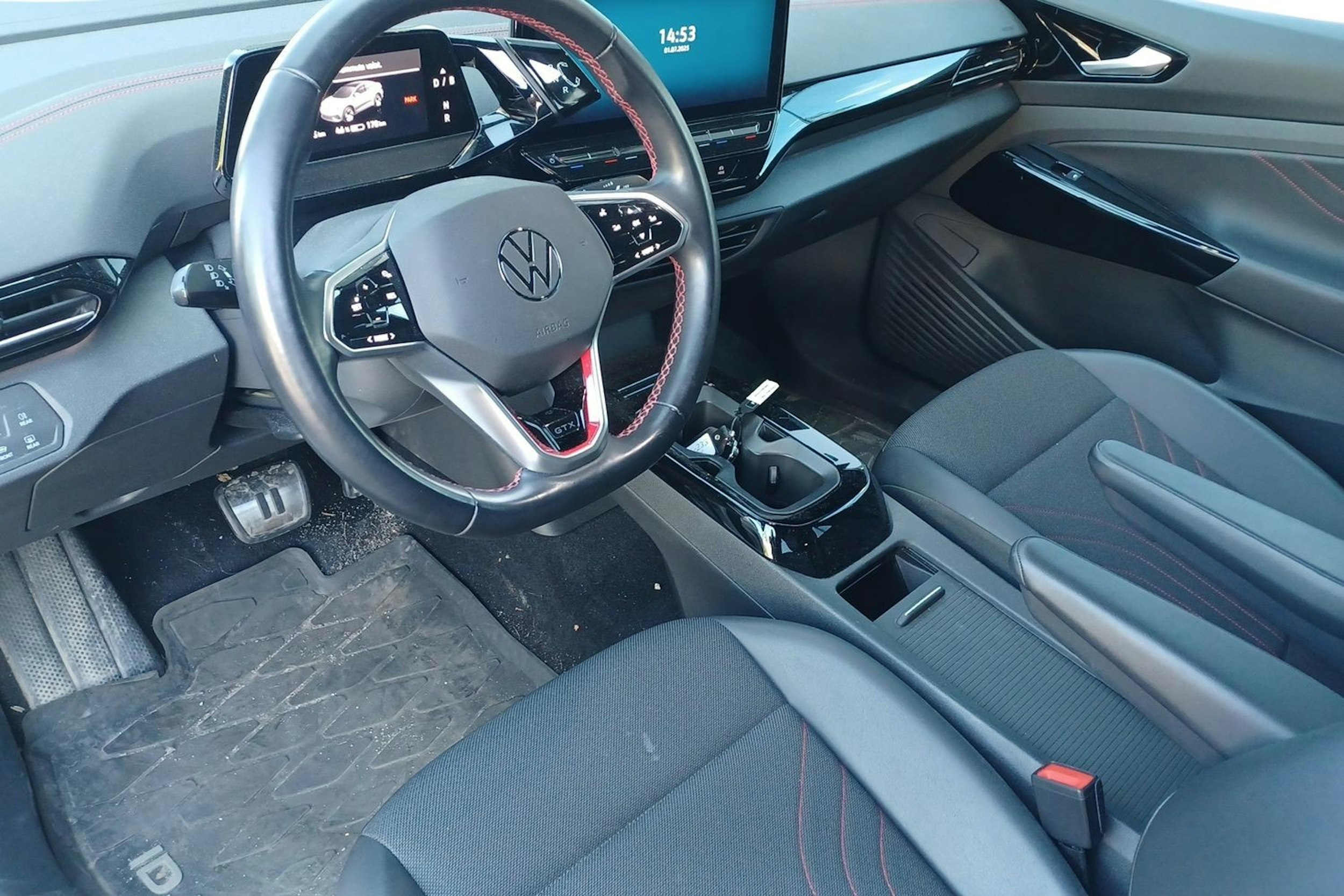 valkoinen Volkswagen ID.5 2023 kuva 3.