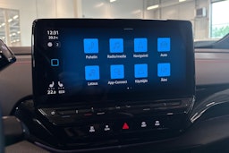 valkoinen Volkswagen ID.5 2023 kuva 22.