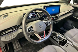 punainen Volkswagen ID.5 2023 kuva 6.