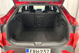 punainen Volkswagen ID.5 2023 kuva 13.