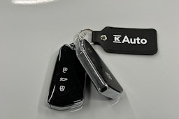valkoinen Volkswagen ID.5 2023 kuva 29.