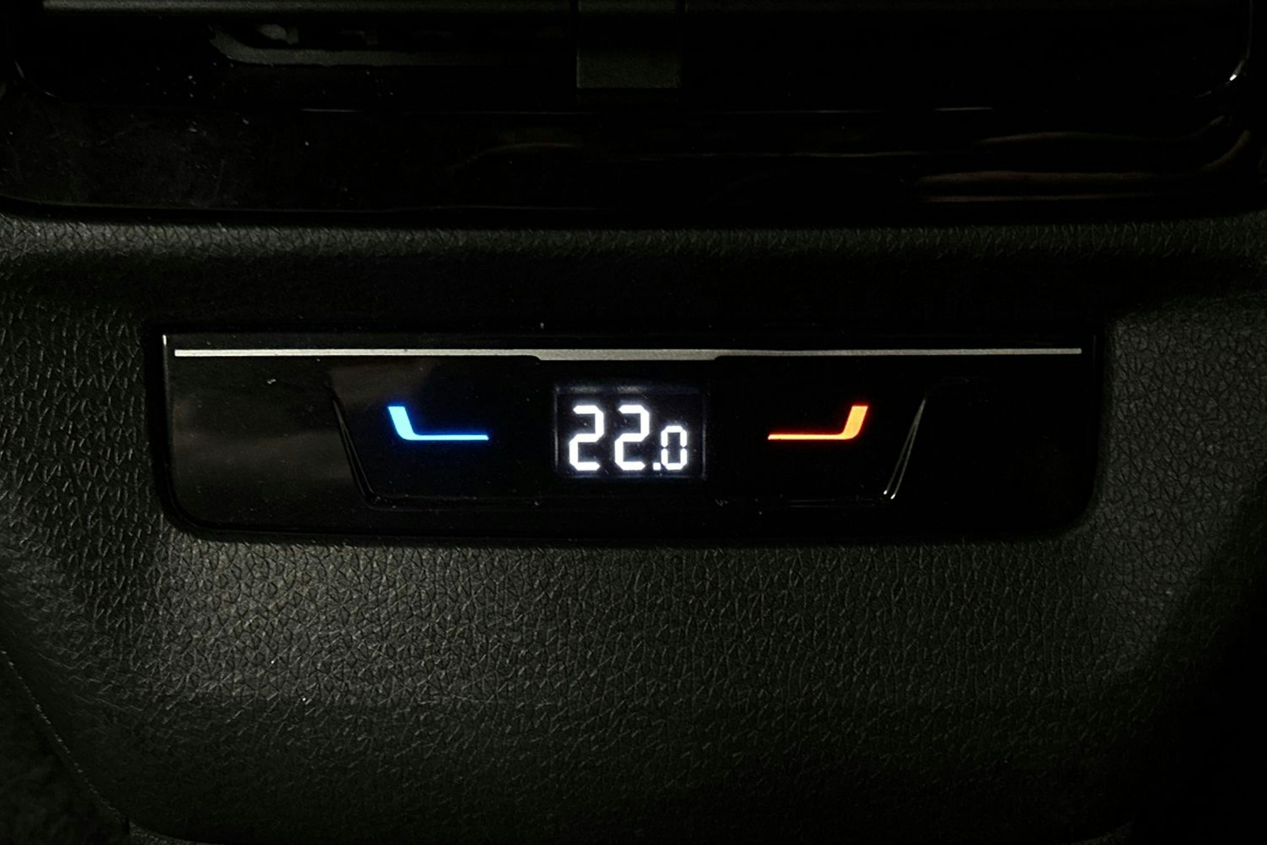 musta Volkswagen ID.5 2023 kuva 16.