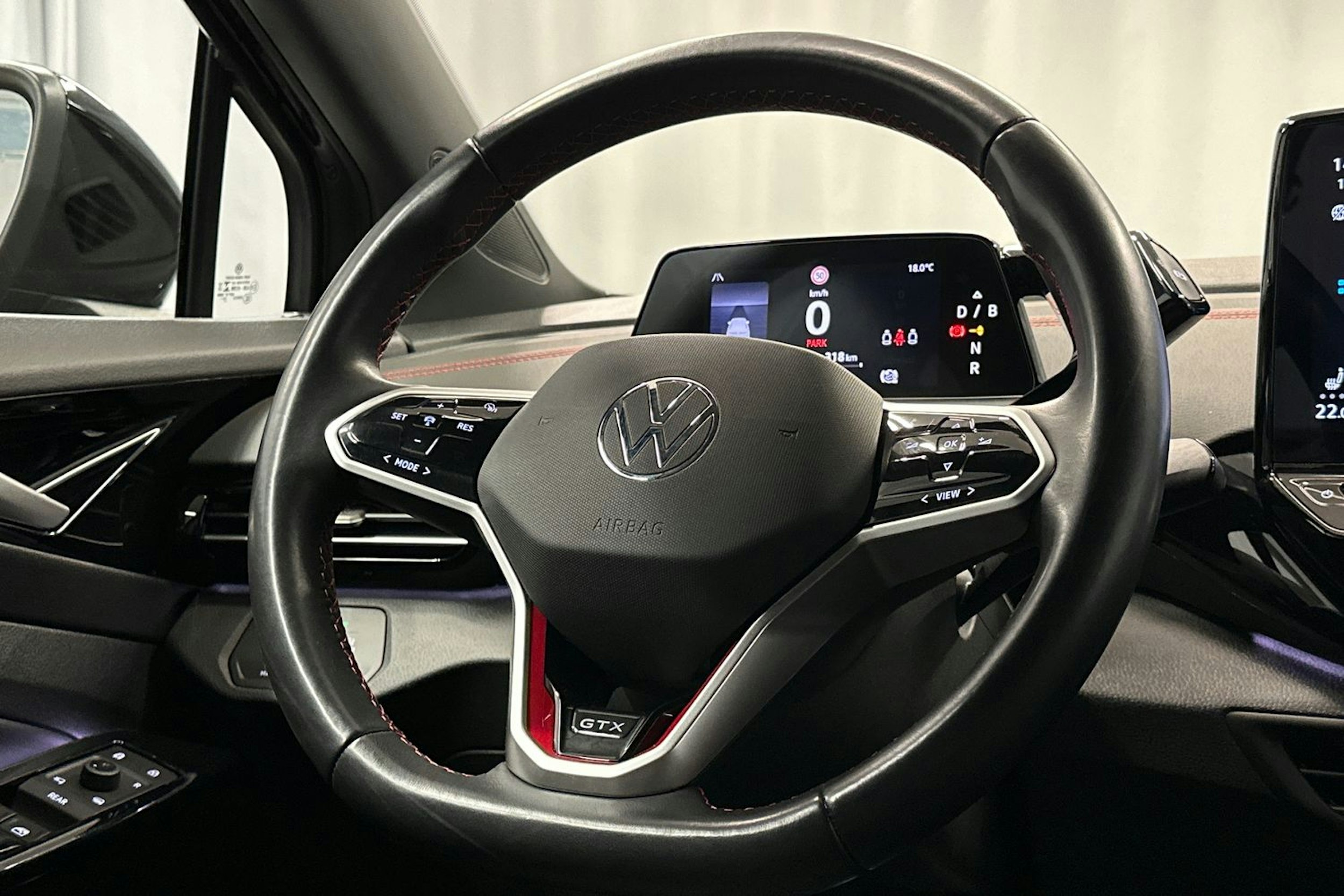 musta Volkswagen ID.5 2023 kuva 17.