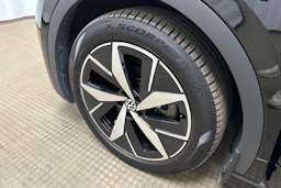 musta Volkswagen ID.5 2023 kuva 13.