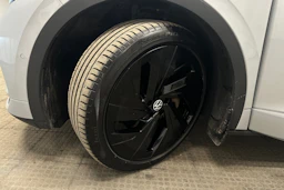 hopea Volkswagen ID.5 2023 kuva 10.