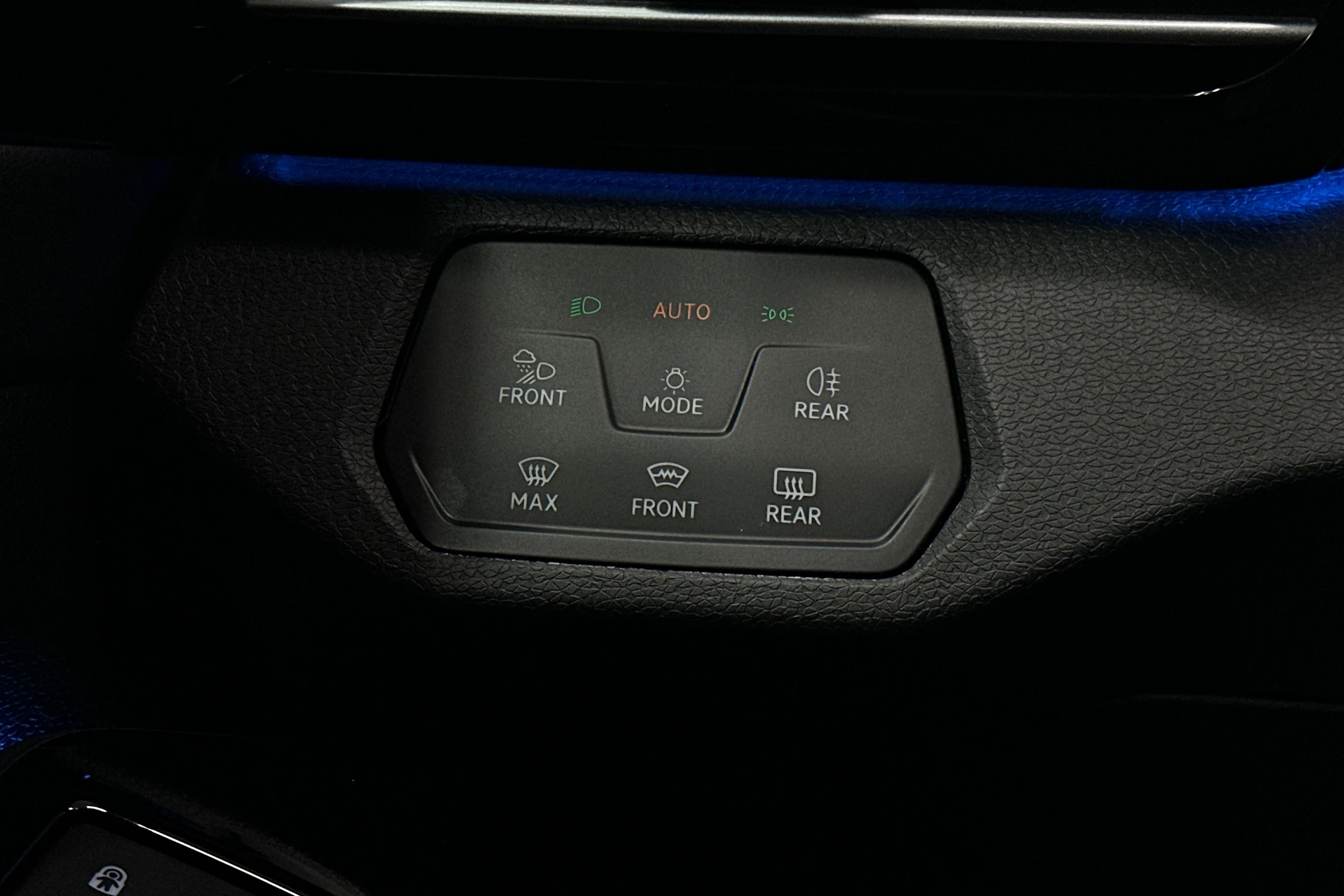 hopea Volkswagen ID.5 2023 kuva 15.