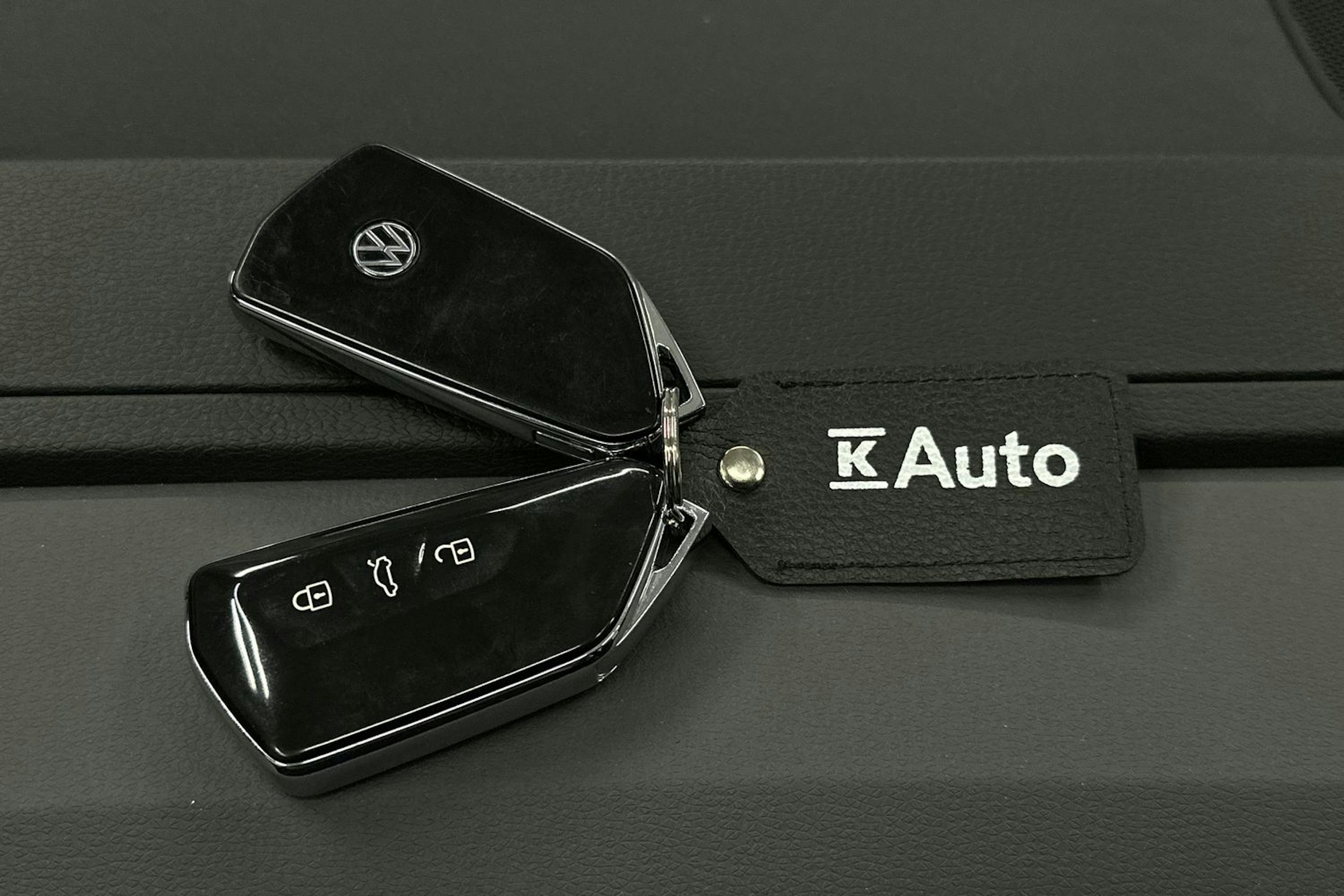 musta Volkswagen ID.5 2023 kuva 31.