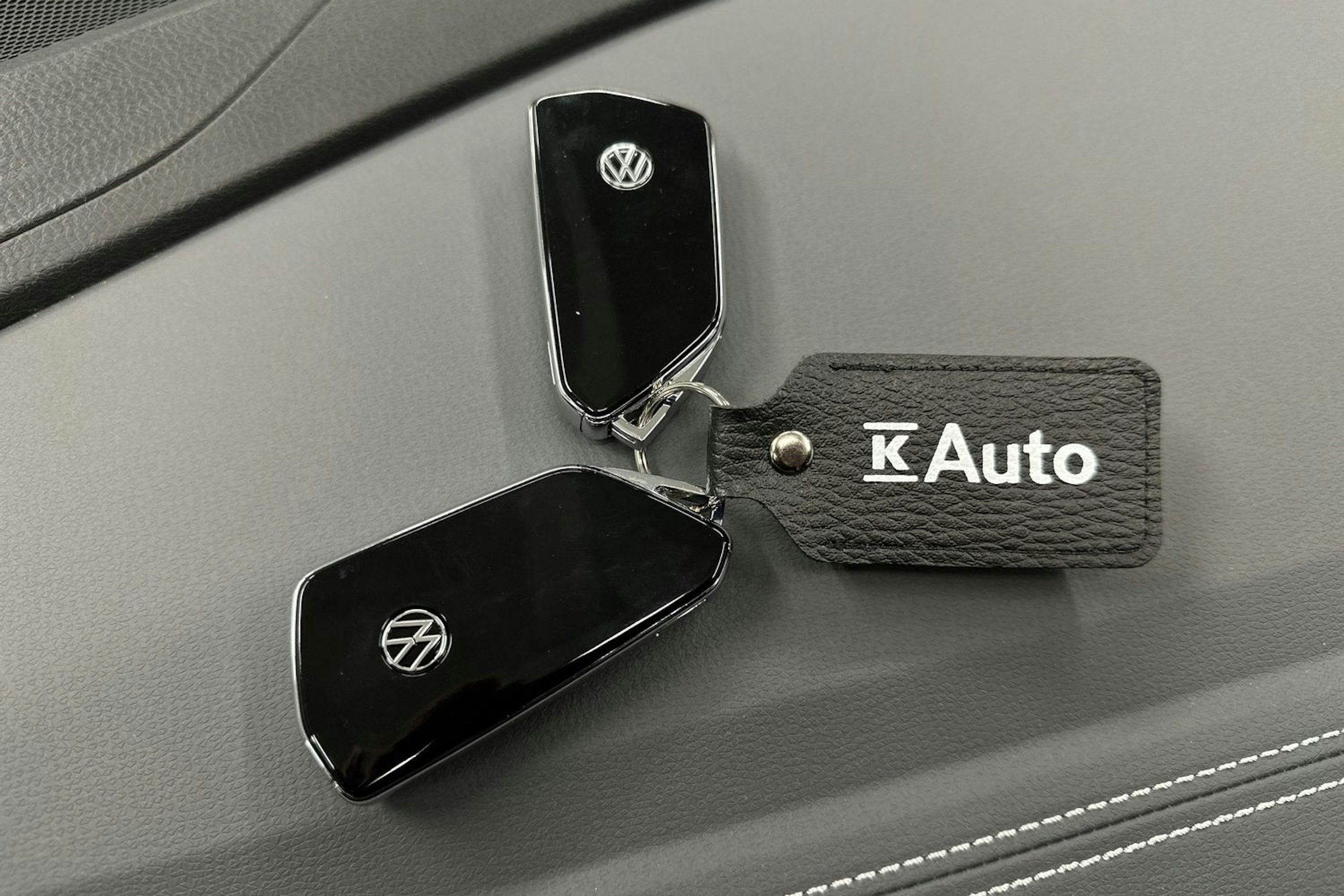harmaa Volkswagen ID.5 2023 kuva 29.