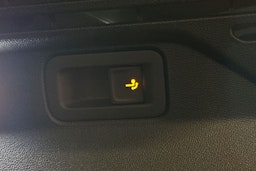 harmaa Volkswagen ID.5 2023 kuva 30.