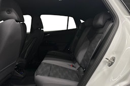 valkoinen Volkswagen ID.5 2023 kuva 10.