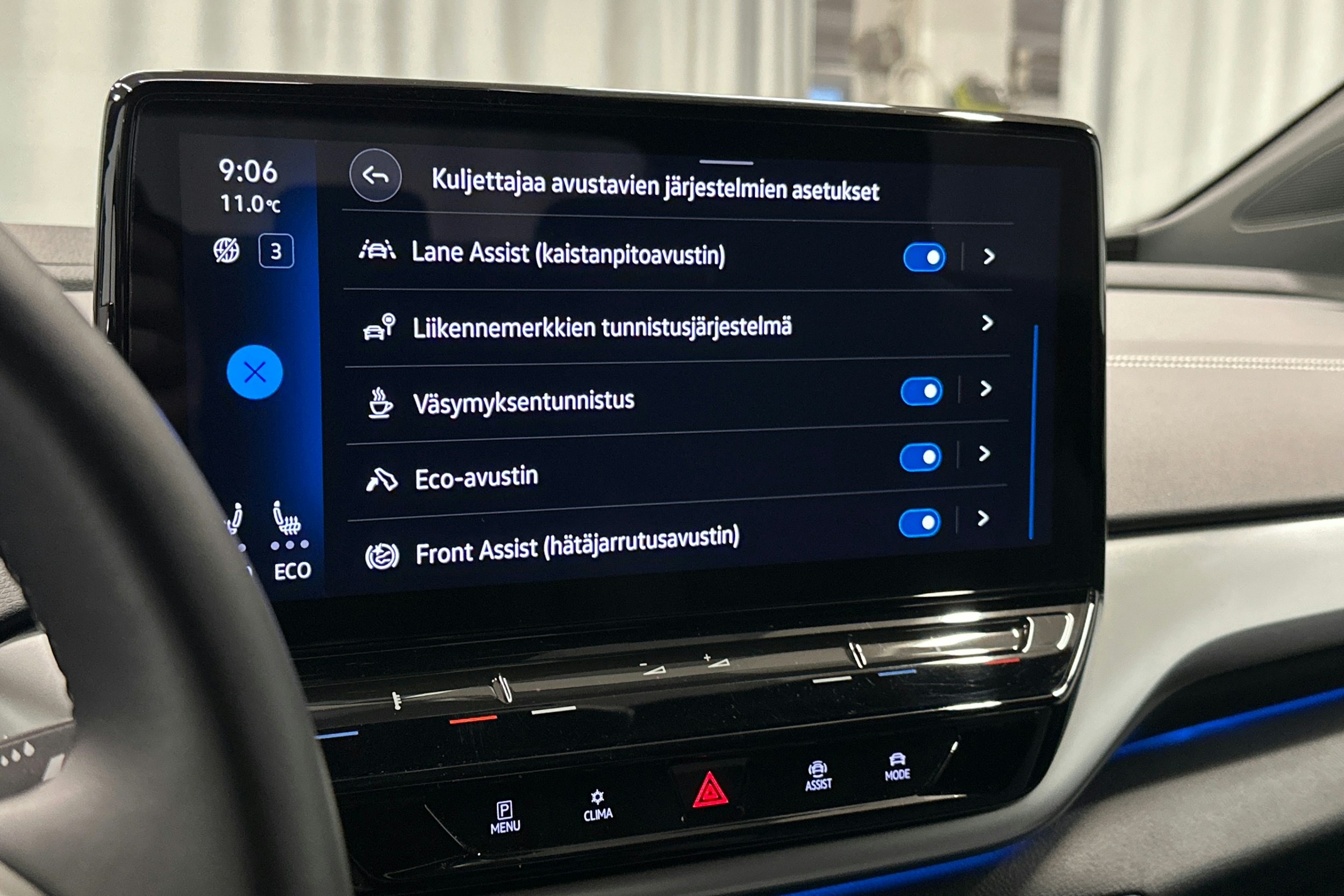 valkoinen Volkswagen ID.5 2023 kuva 26.