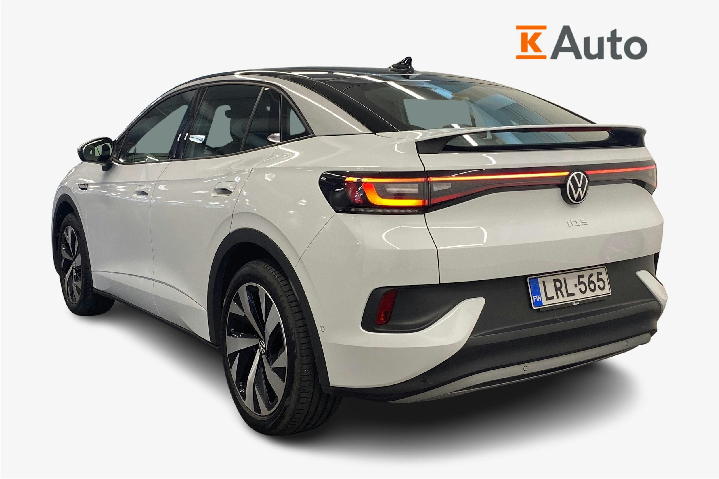Valkoinen Volkswagen ID.5 2023 kuva 2.