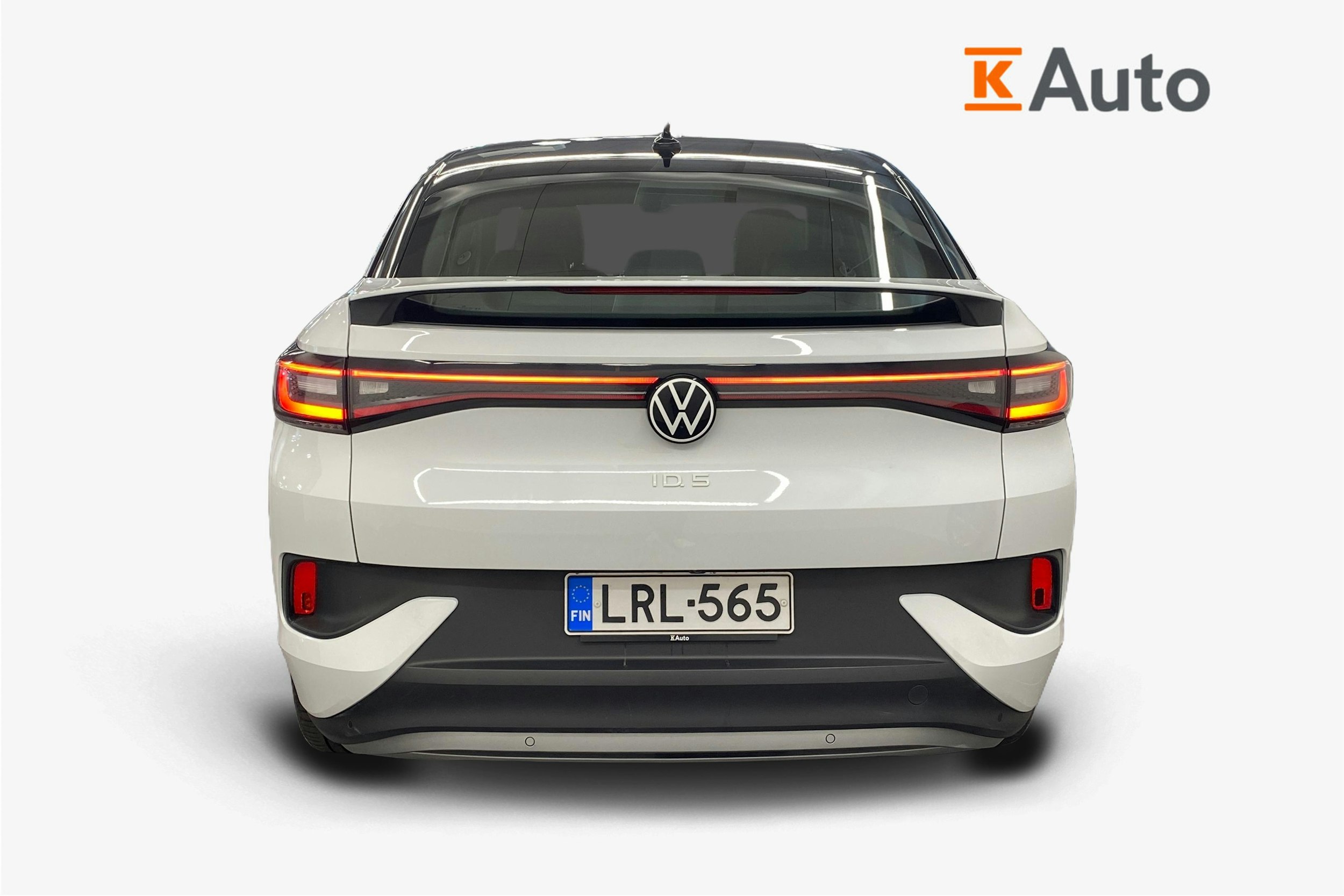 Valkoinen Volkswagen ID.5 2023 kuva 3.