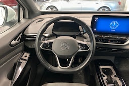 Valkoinen Volkswagen ID.5 2023 kuva 18.
