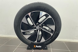 musta Volkswagen ID.5 2023 kuva 13.