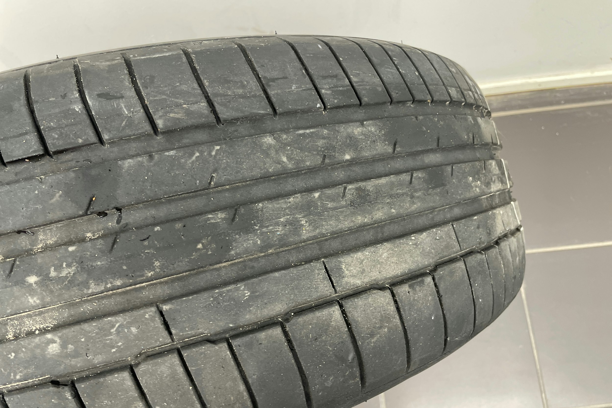 musta Volkswagen ID.5 2023 kuva 14.