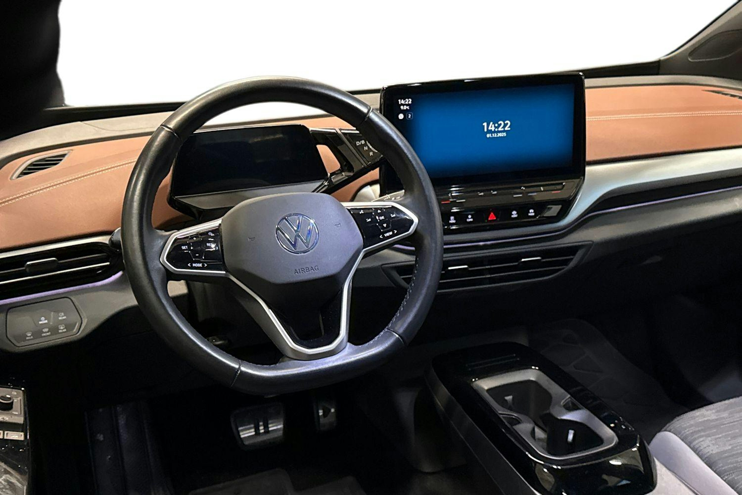 Valkoinen Volkswagen ID.5 2023 kuva 7.