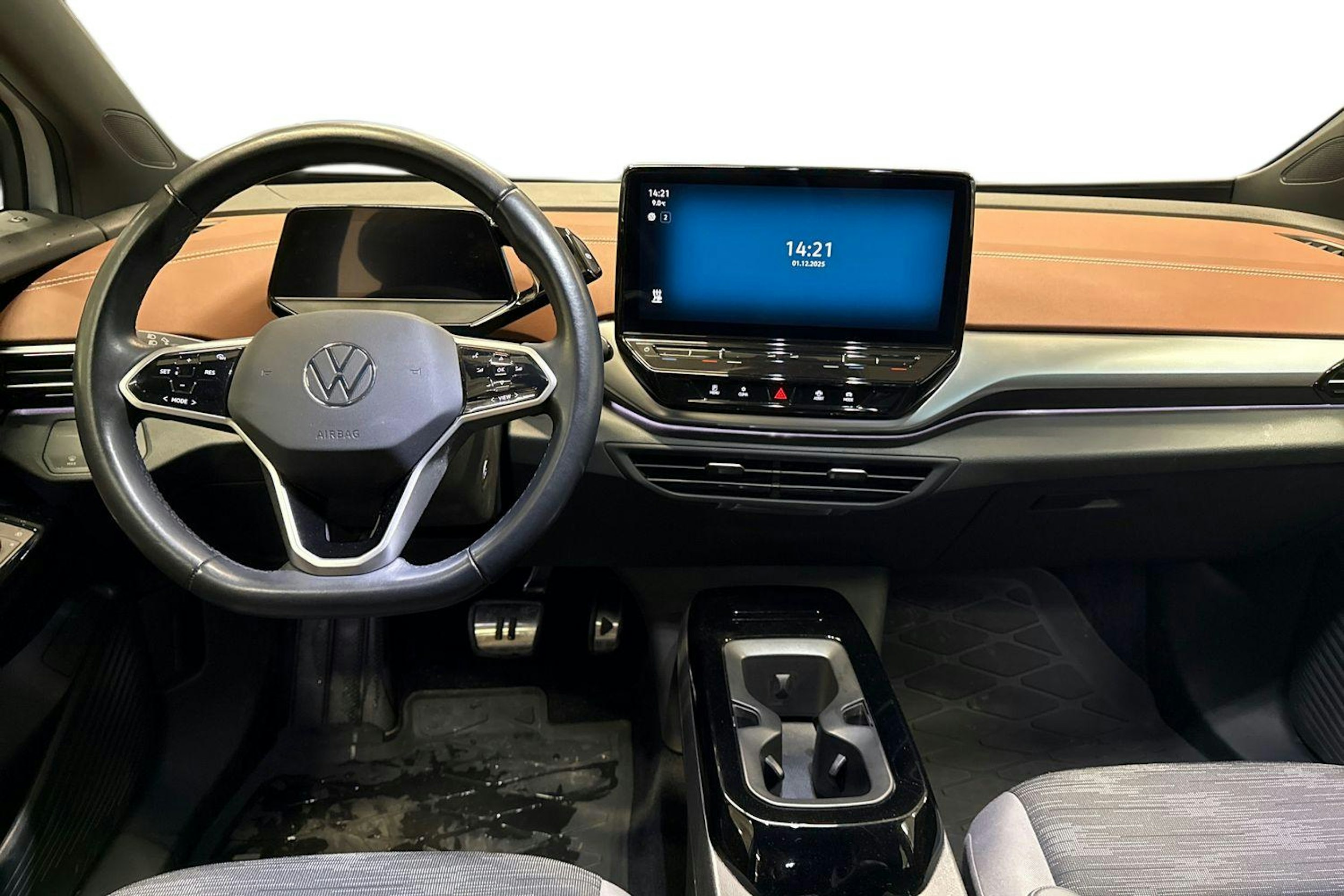 Valkoinen Volkswagen ID.5 2023 kuva 9.