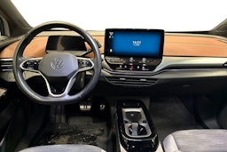 Valkoinen Volkswagen ID.5 2023 kuva 9.