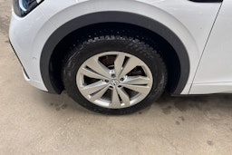 Valkoinen Volkswagen ID.5 2023 kuva 13.