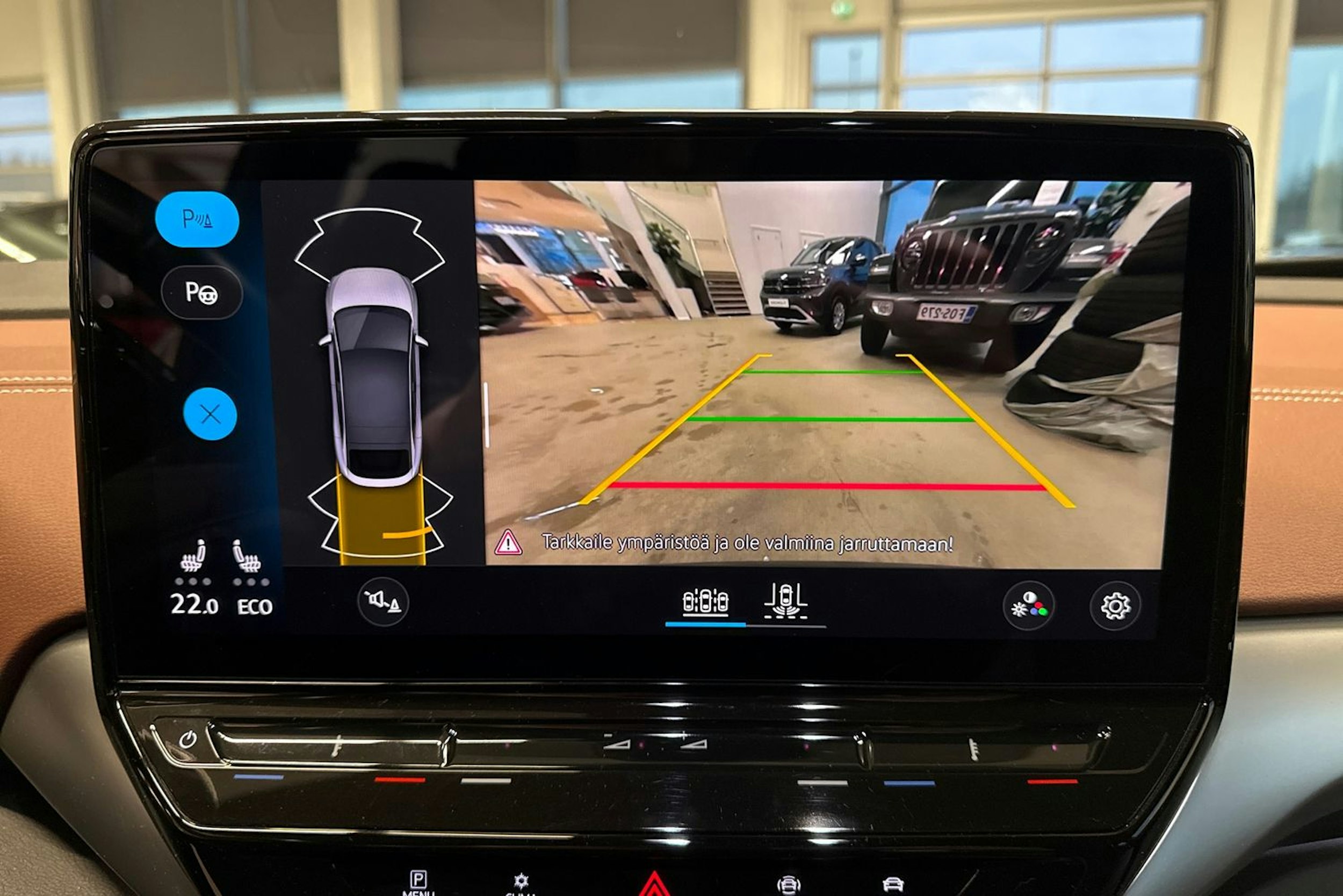 Valkoinen Volkswagen ID.5 2023 kuva 21.