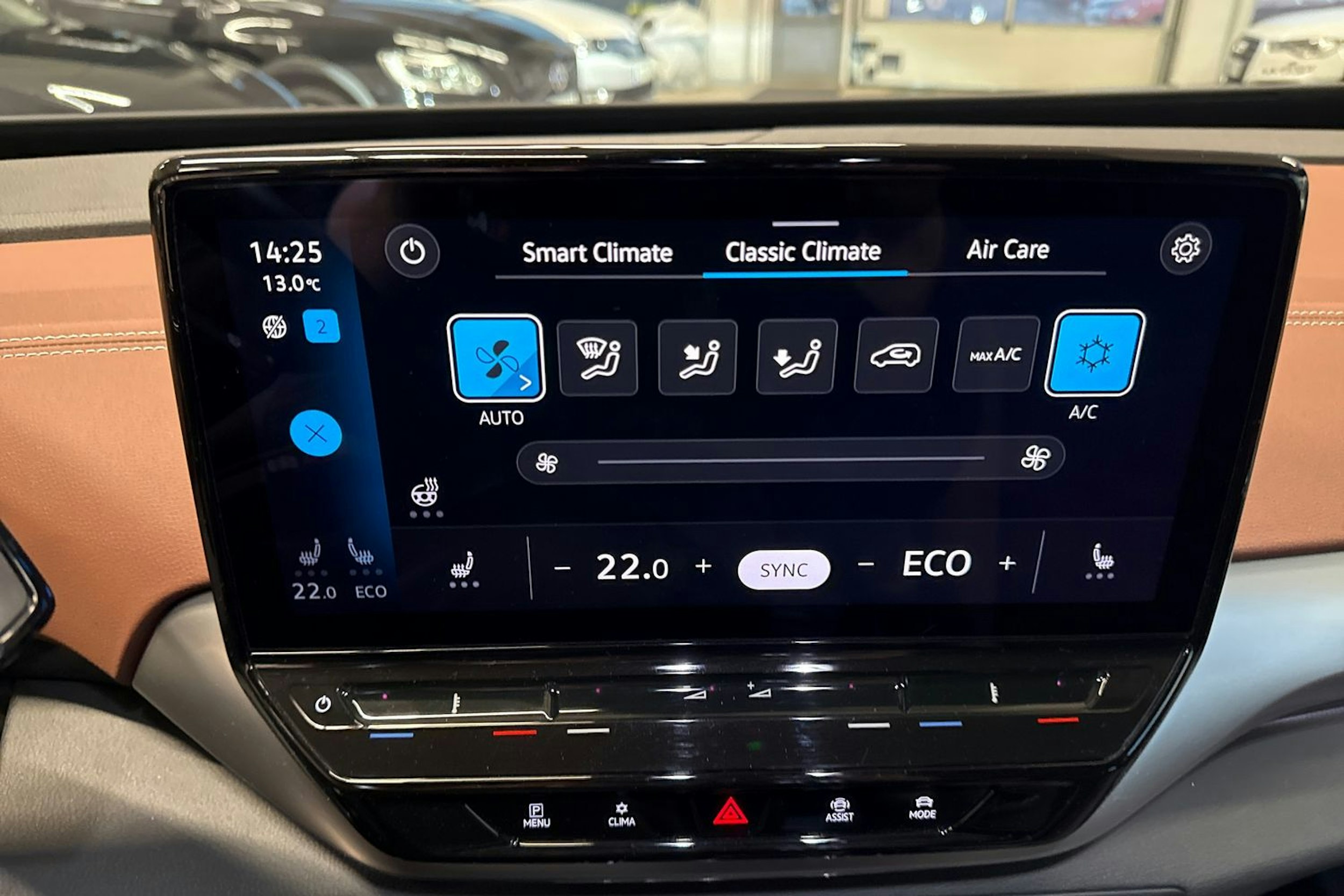 Valkoinen Volkswagen ID.5 2023 kuva 30.