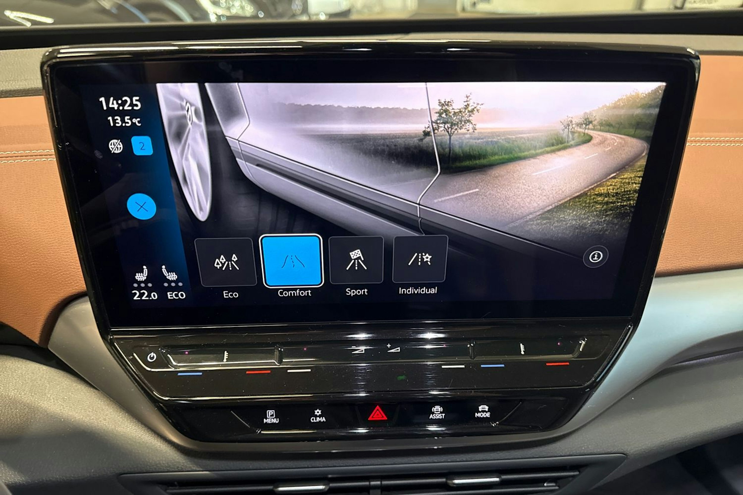 Valkoinen Volkswagen ID.5 2023 kuva 32.