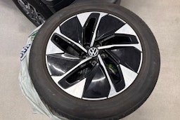 Valkoinen Volkswagen ID.5 2023 kuva 36.