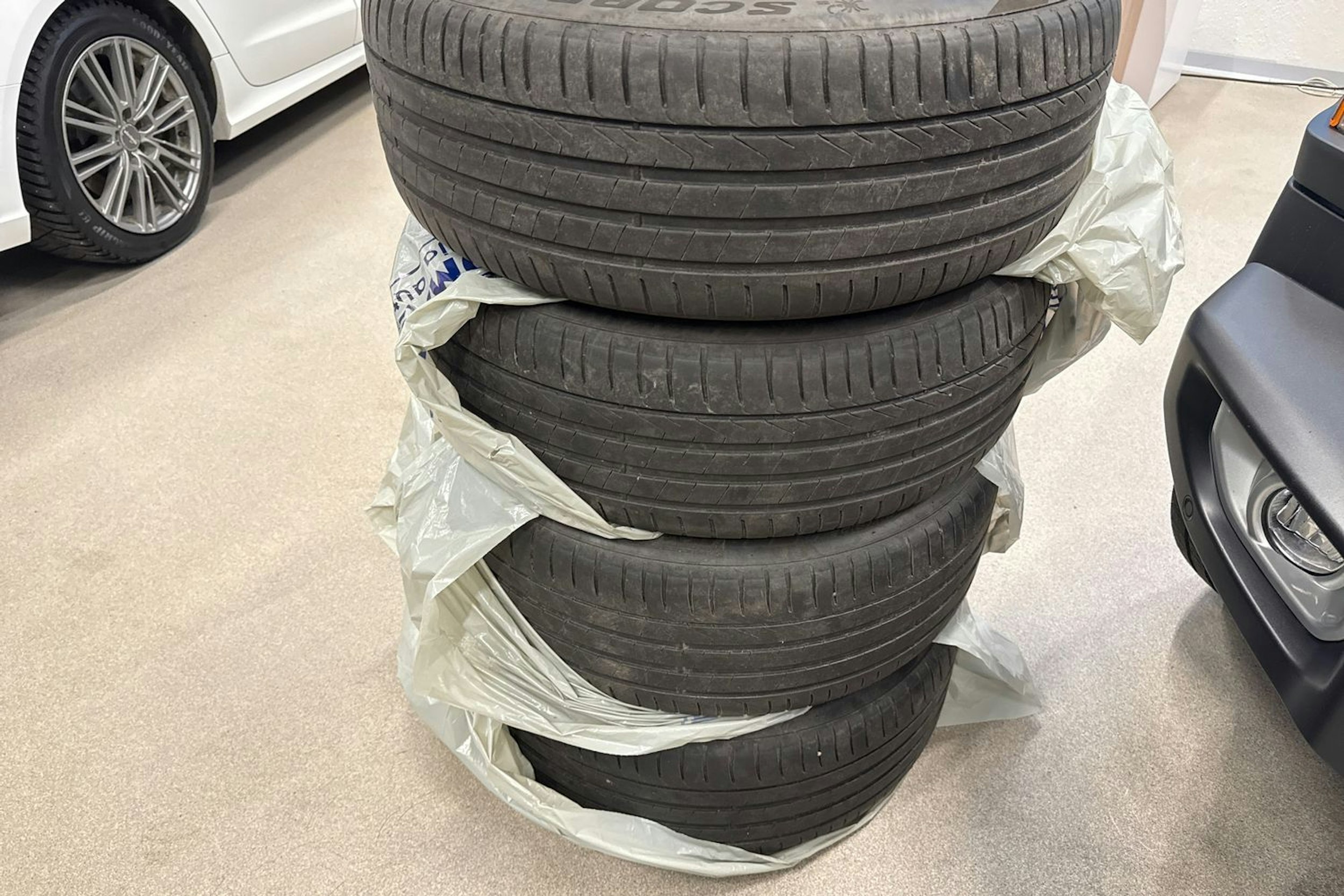 Valkoinen Volkswagen ID.5 2023 kuva 37.