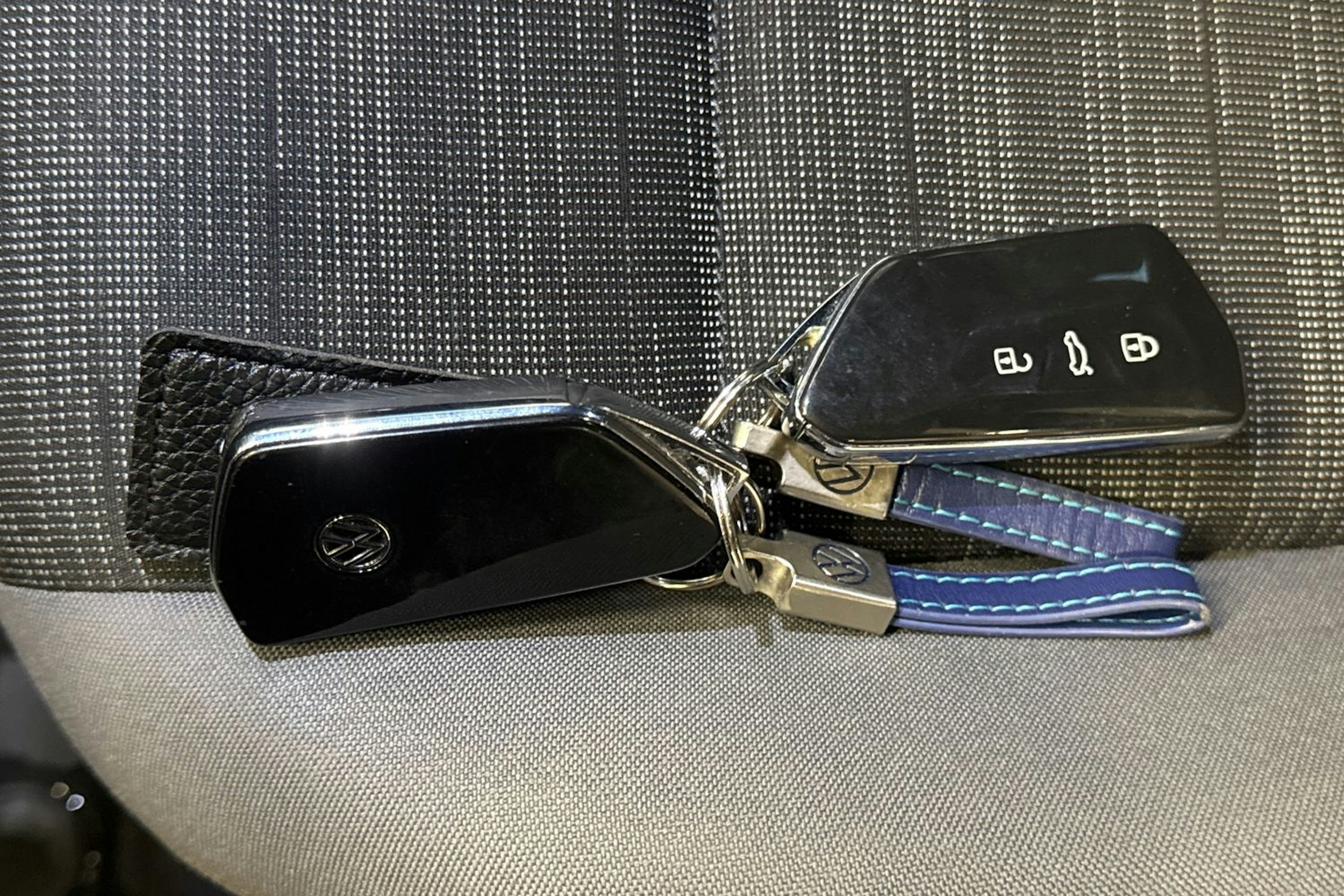 Valkoinen Volkswagen ID.5 2023 kuva 38.