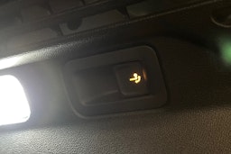 valkoinen Volkswagen ID.5 2024 kuva 16.