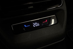 valkoinen Volkswagen ID.5 2024 kuva 17.