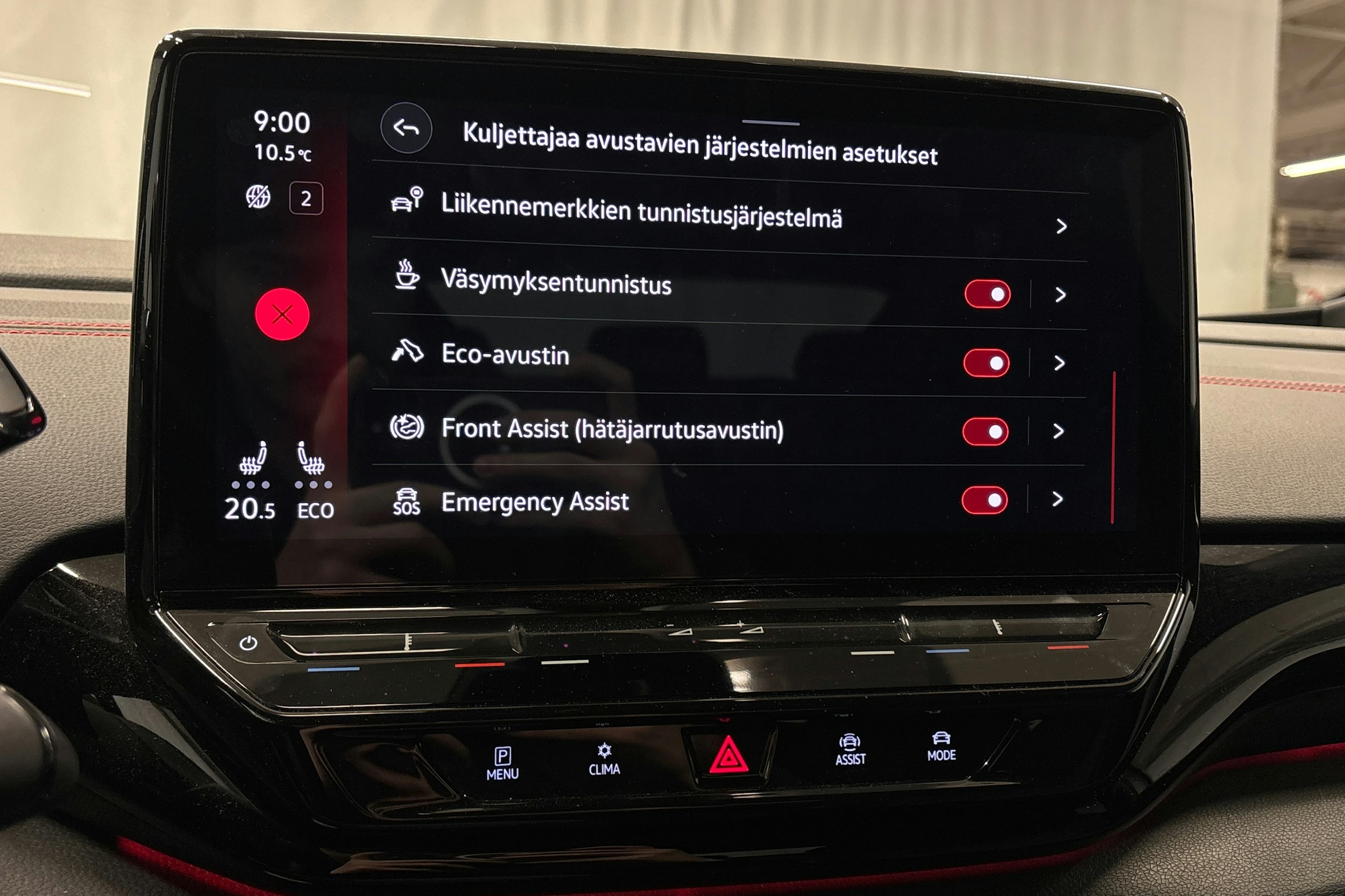 valkoinen Volkswagen ID.5 2024 kuva 31.