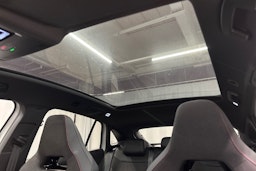 valkoinen Volkswagen ID.5 2024 kuva 33.