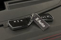 valkoinen Volkswagen ID.5 2024 kuva 34.