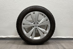 sininen Volkswagen ID.5 2023 kuva 10.