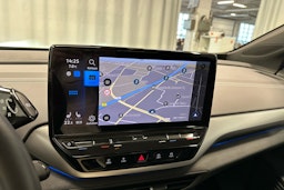 sininen Volkswagen ID.5 2023 kuva 16.
