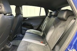 sininen Volkswagen ID.5 2023 kuva 23.