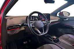 punainen Volkswagen ID.5 2023 kuva 6.