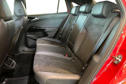 punainen Volkswagen ID.5 2023 kuva 8.