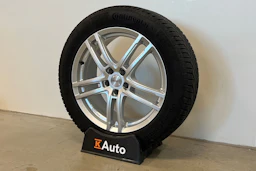punainen Volkswagen ID.5 2023 kuva 10.