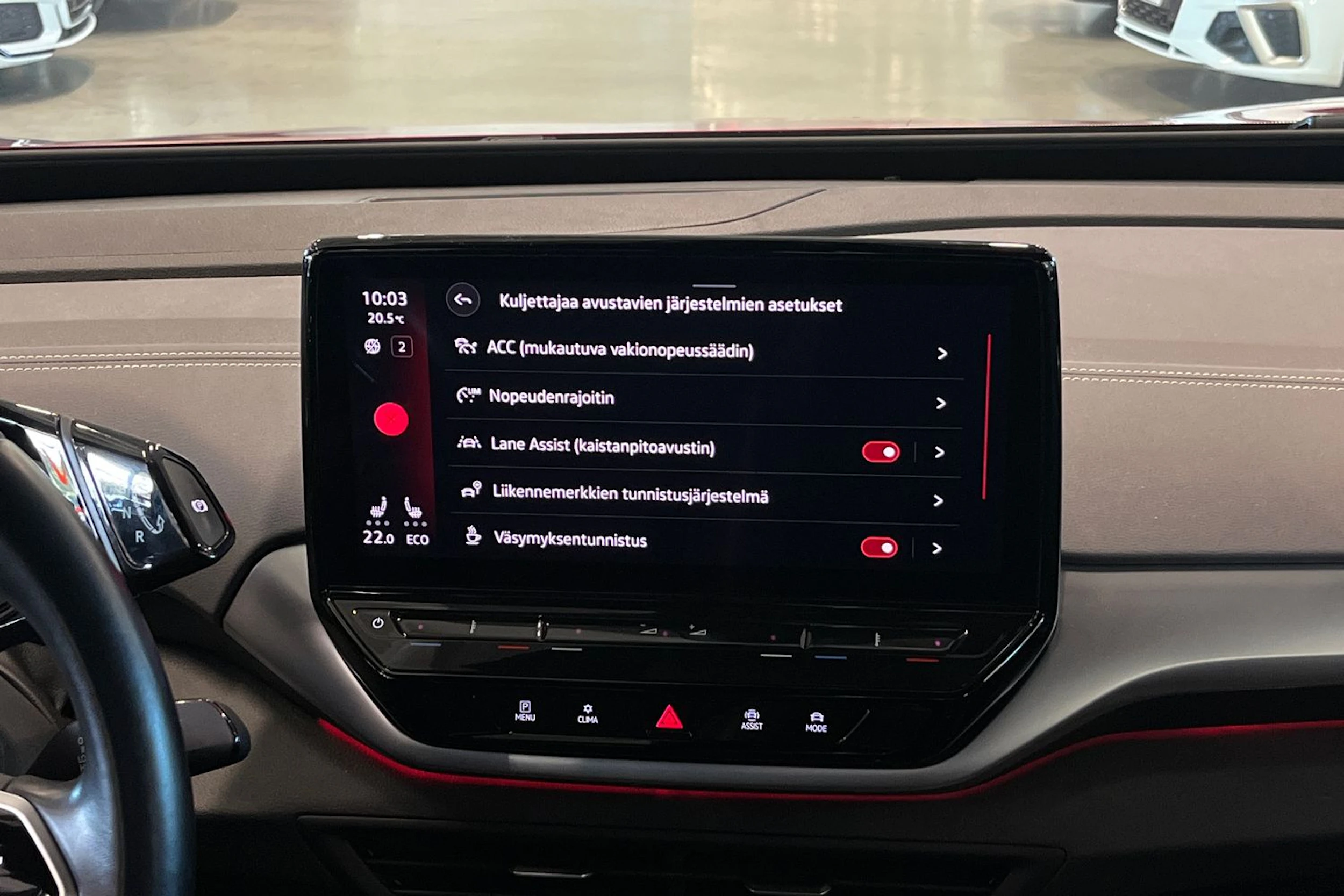 punainen Volkswagen ID.5 2023 kuva 20.